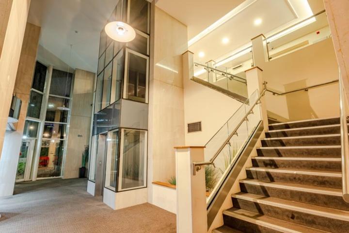 Luxurious Apartment - Birmingham City Centre Екстер'єр фото
